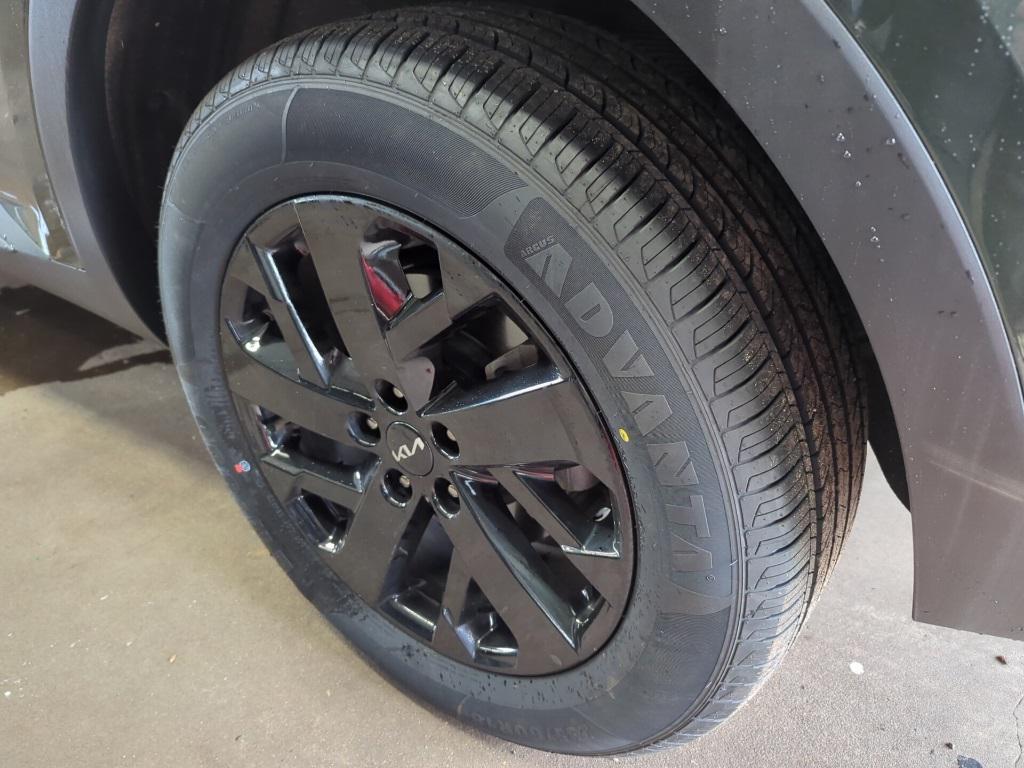 used 2023 Kia Sorento car, priced at $27,999