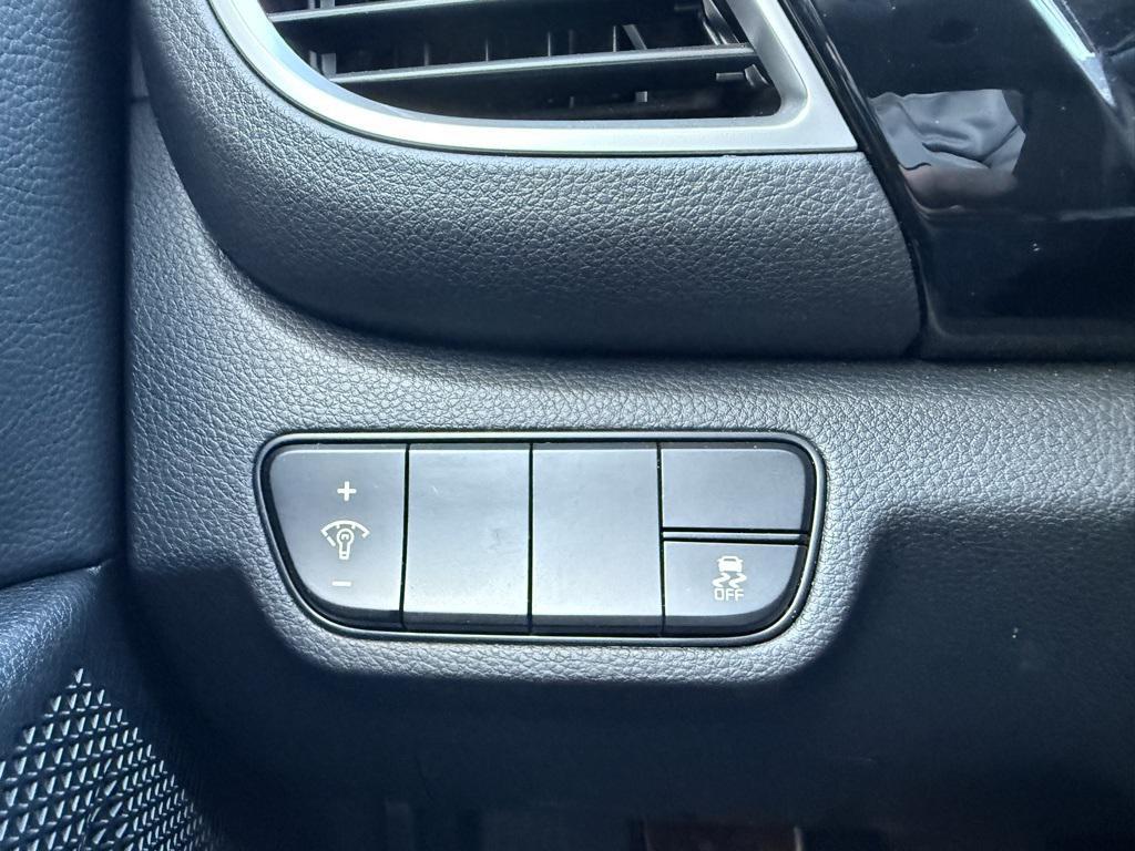 used 2024 Kia Seltos car, priced at $22,799