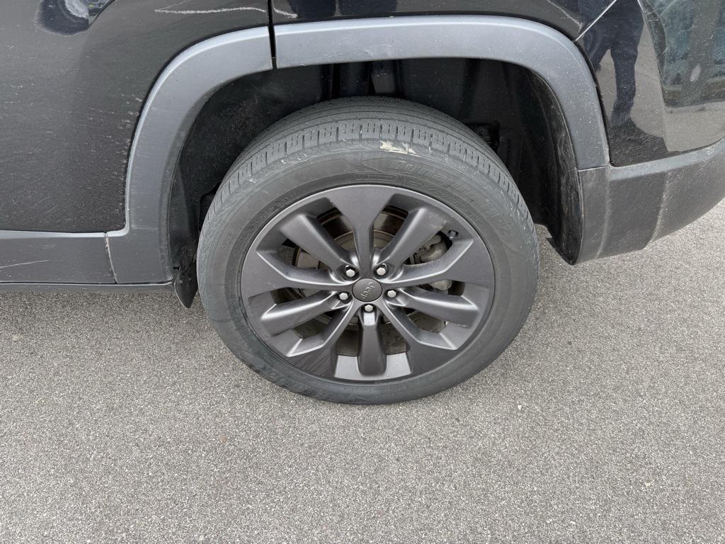used 2021 Jeep Cherokee car, priced at $20,499