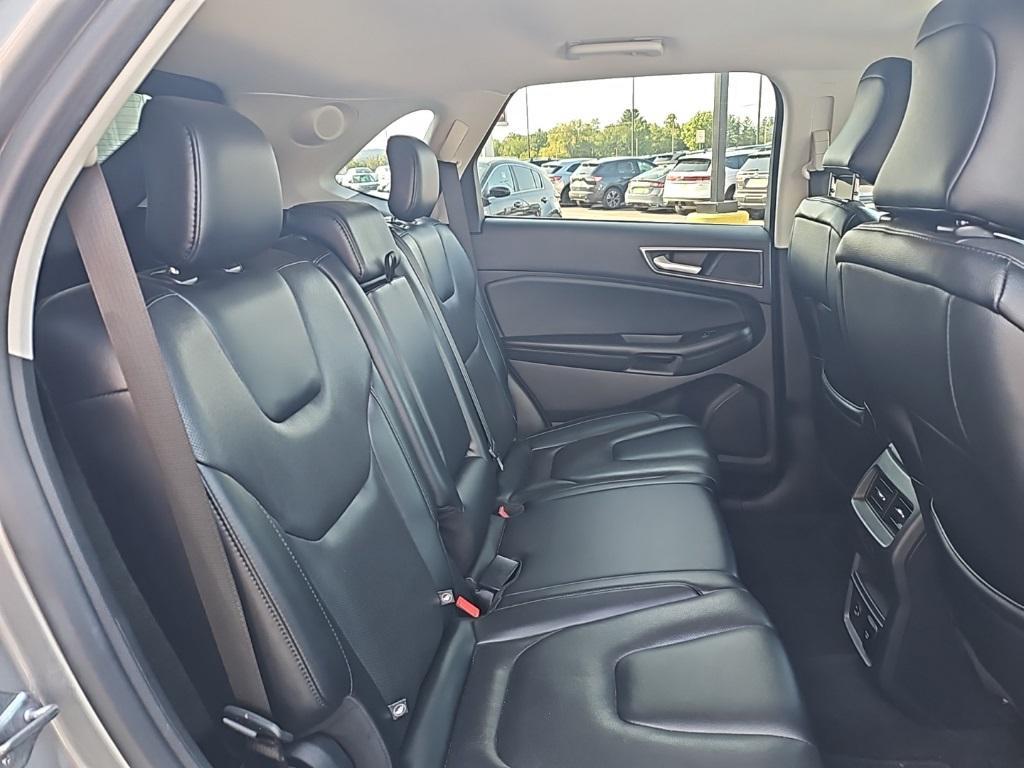 used 2022 Ford Edge car, priced at $21,999