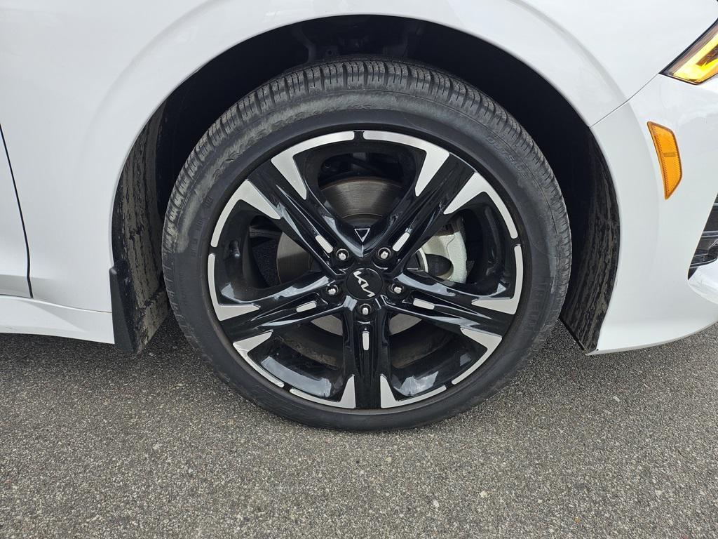 used 2024 Kia K5 car, priced at $27,599