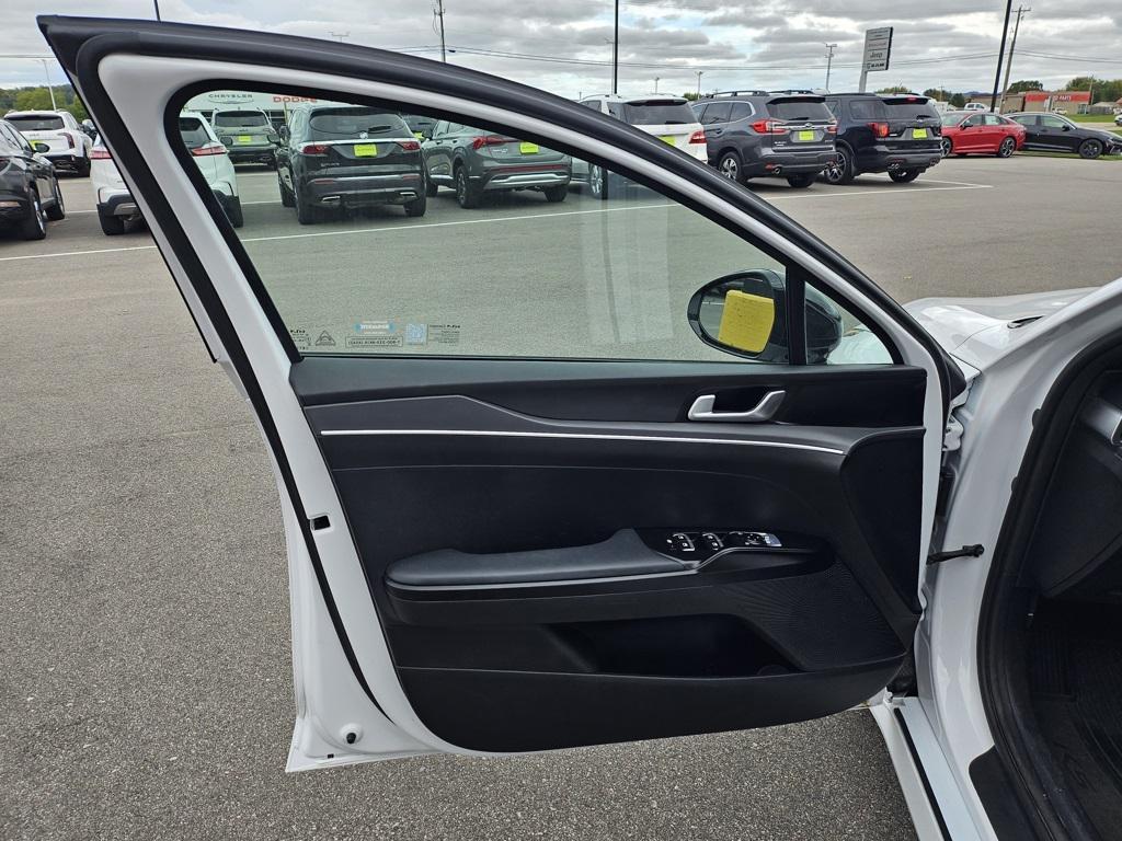 used 2024 Kia K5 car, priced at $27,599