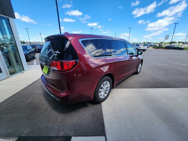 used 2019 Chrysler Pacifica car, priced at $15,481