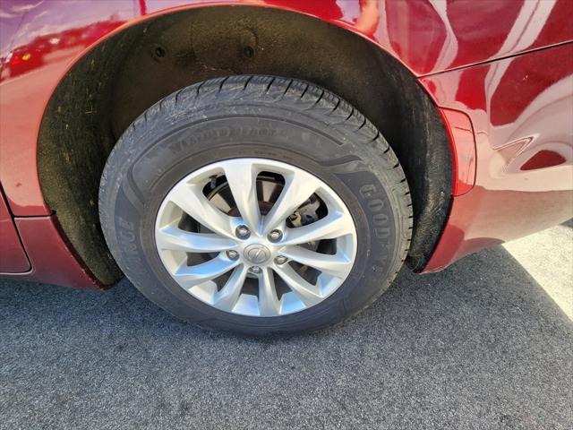 used 2019 Chrysler Pacifica car, priced at $15,481