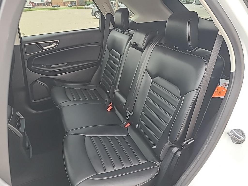 used 2024 Ford Edge car, priced at $25,999