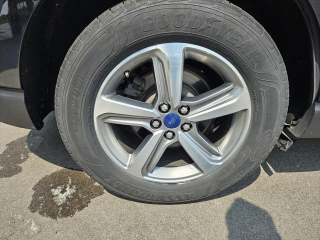 used 2019 Ford Edge car