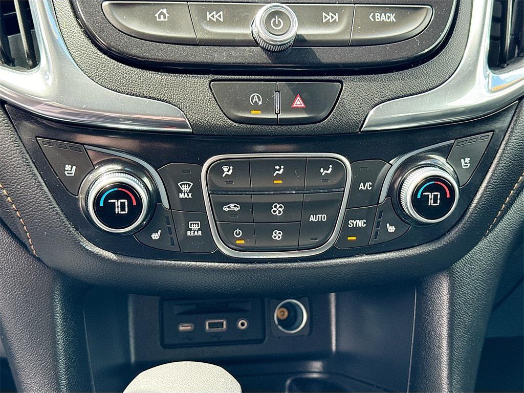 used 2023 Chevrolet Equinox car, priced at $27,406