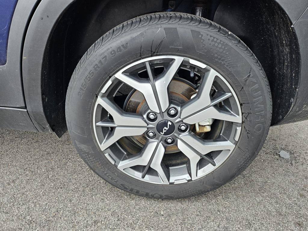 used 2023 Kia Seltos car, priced at $23,620