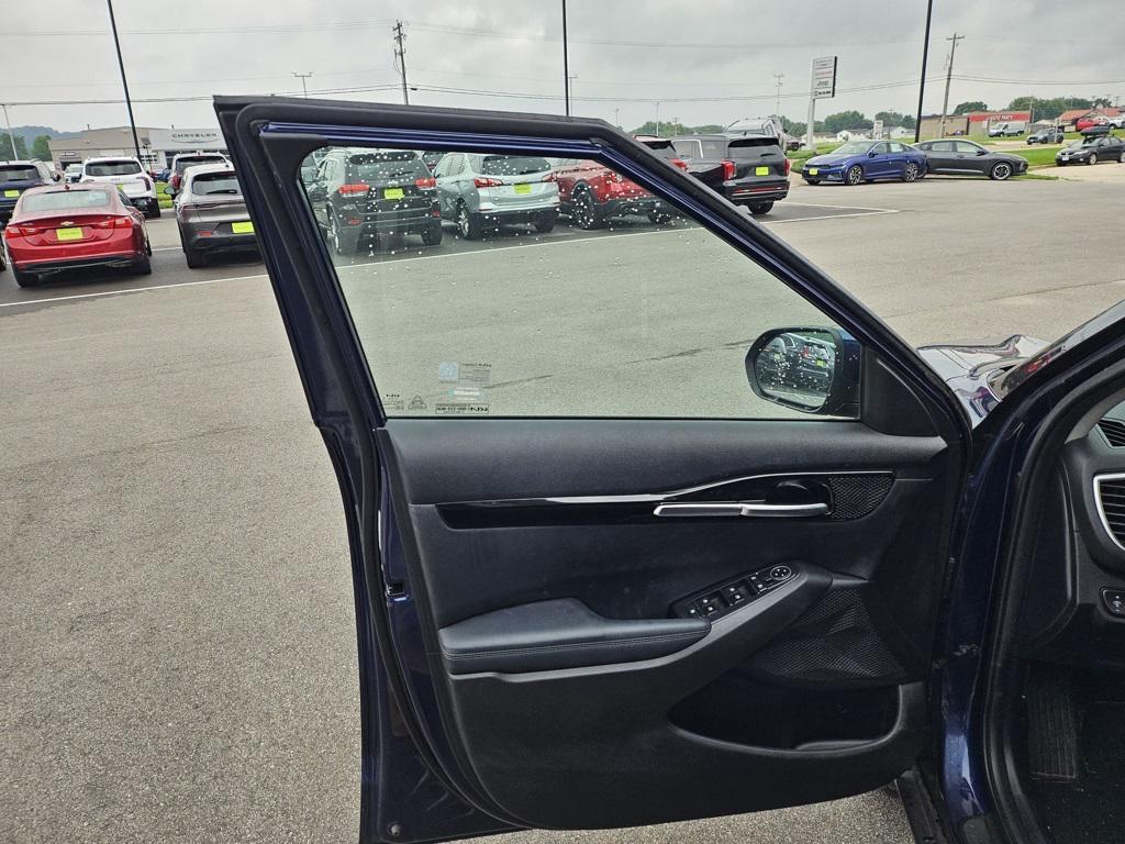 used 2023 Kia Seltos car, priced at $23,620