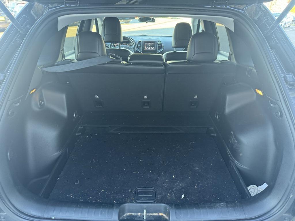 used 2019 Jeep Cherokee car, priced at $16,467