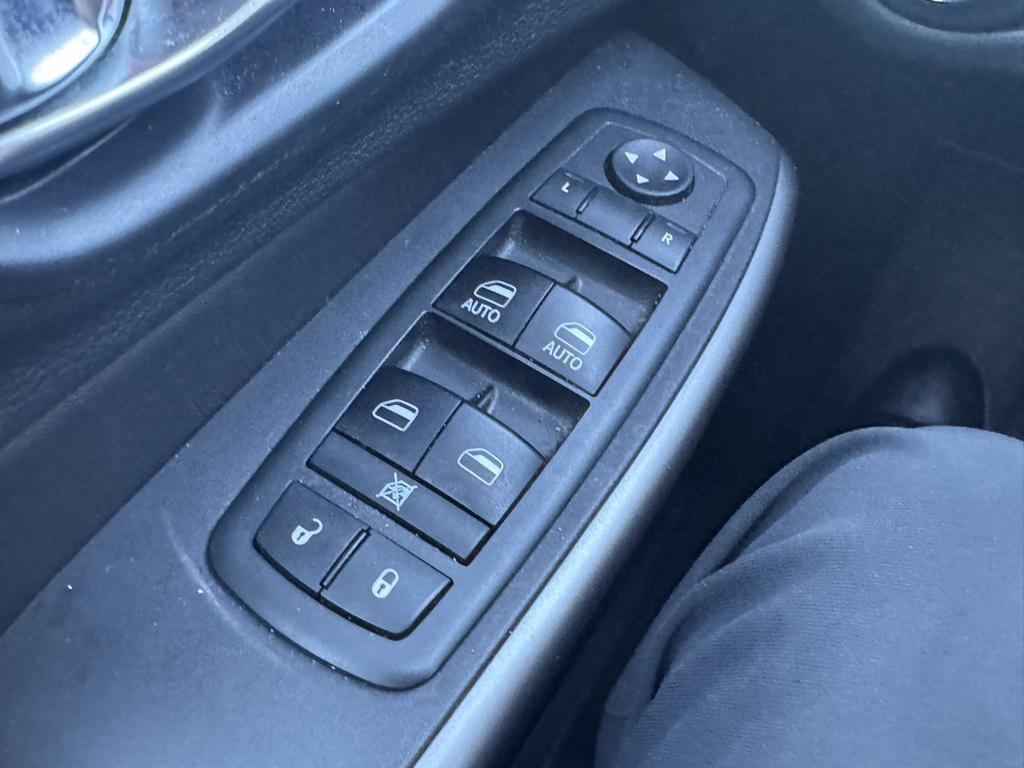 used 2019 Jeep Cherokee car, priced at $16,467