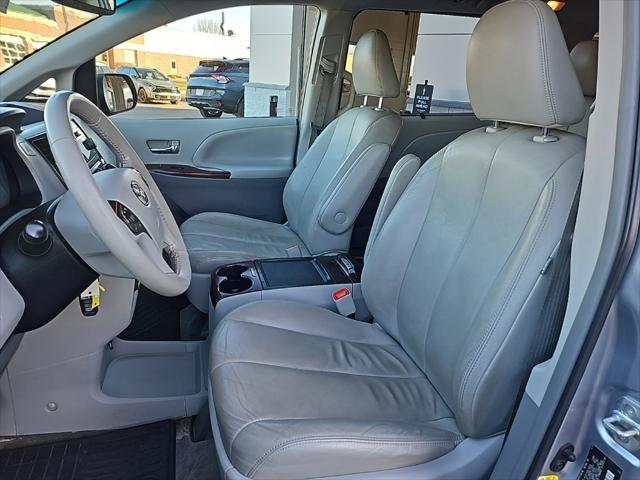 used 2013 Toyota Sienna car