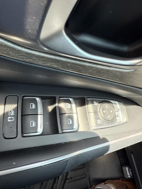 used 2022 Kia Sorento car, priced at $29,594