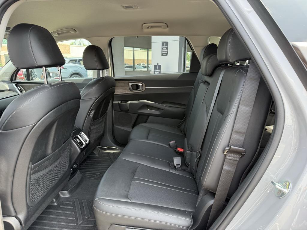 used 2022 Kia Sorento car, priced at $29,594