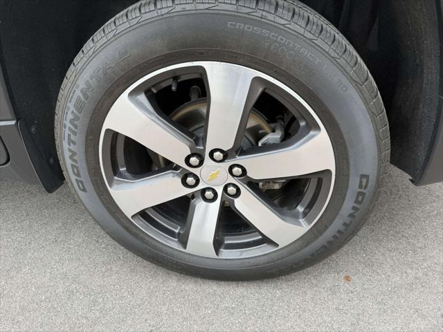 used 2022 Chevrolet Traverse car, priced at $29,299