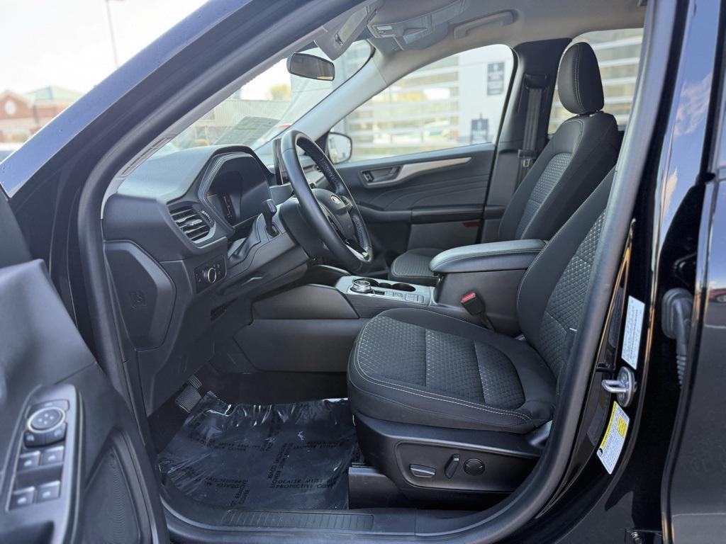 used 2023 Ford Escape car, priced at $22,199