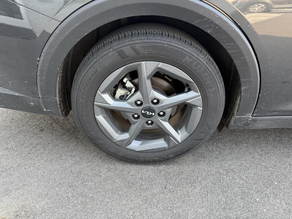 used 2025 Kia K4 car, priced at $21,615
