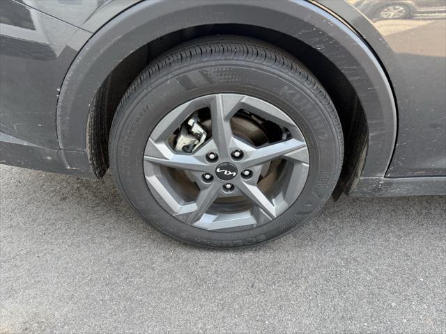 used 2025 Kia K4 car, priced at $22,317