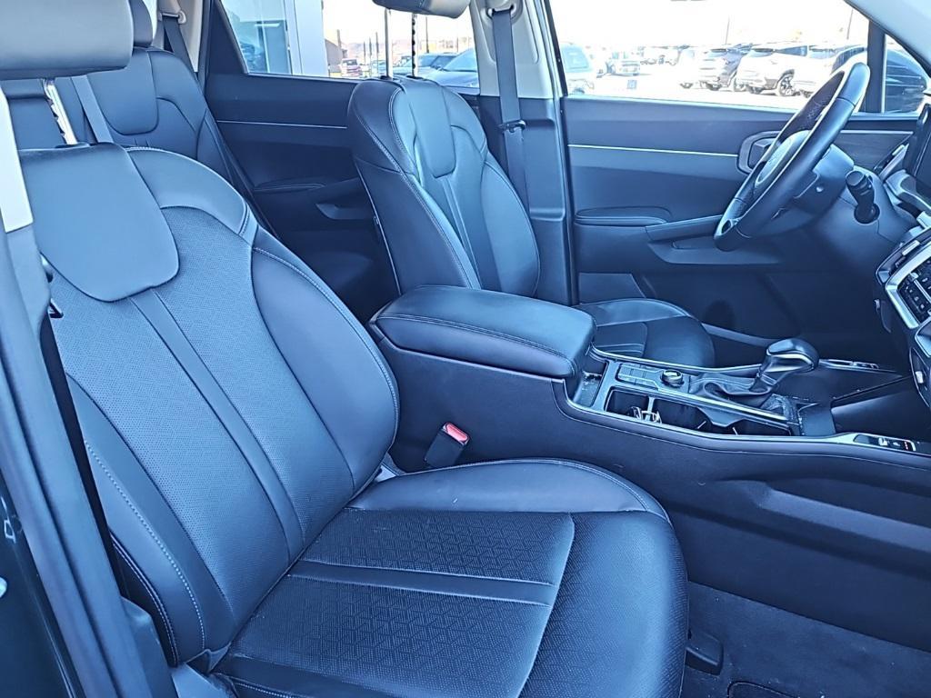used 2023 Kia Sorento car, priced at $28,799