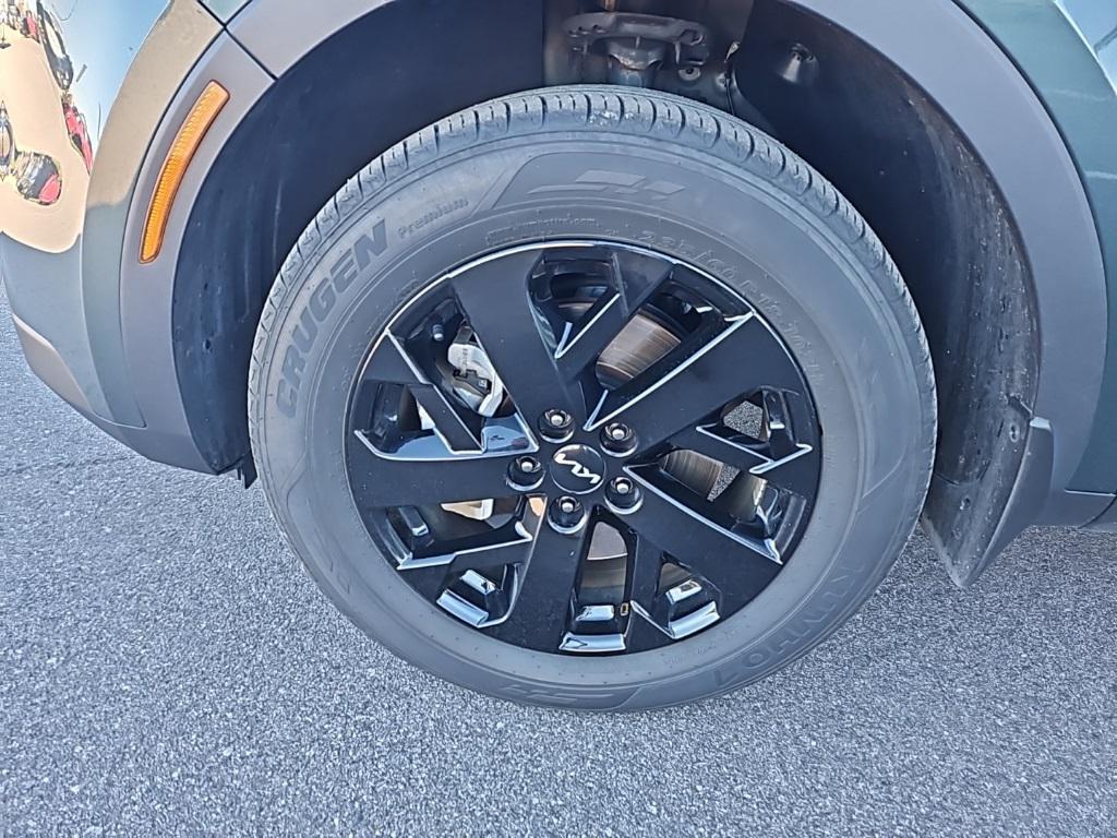 used 2023 Kia Sorento car, priced at $28,799