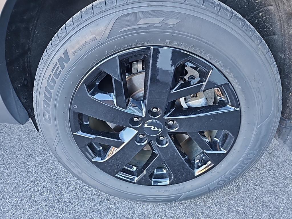 used 2023 Kia Sorento car, priced at $28,799