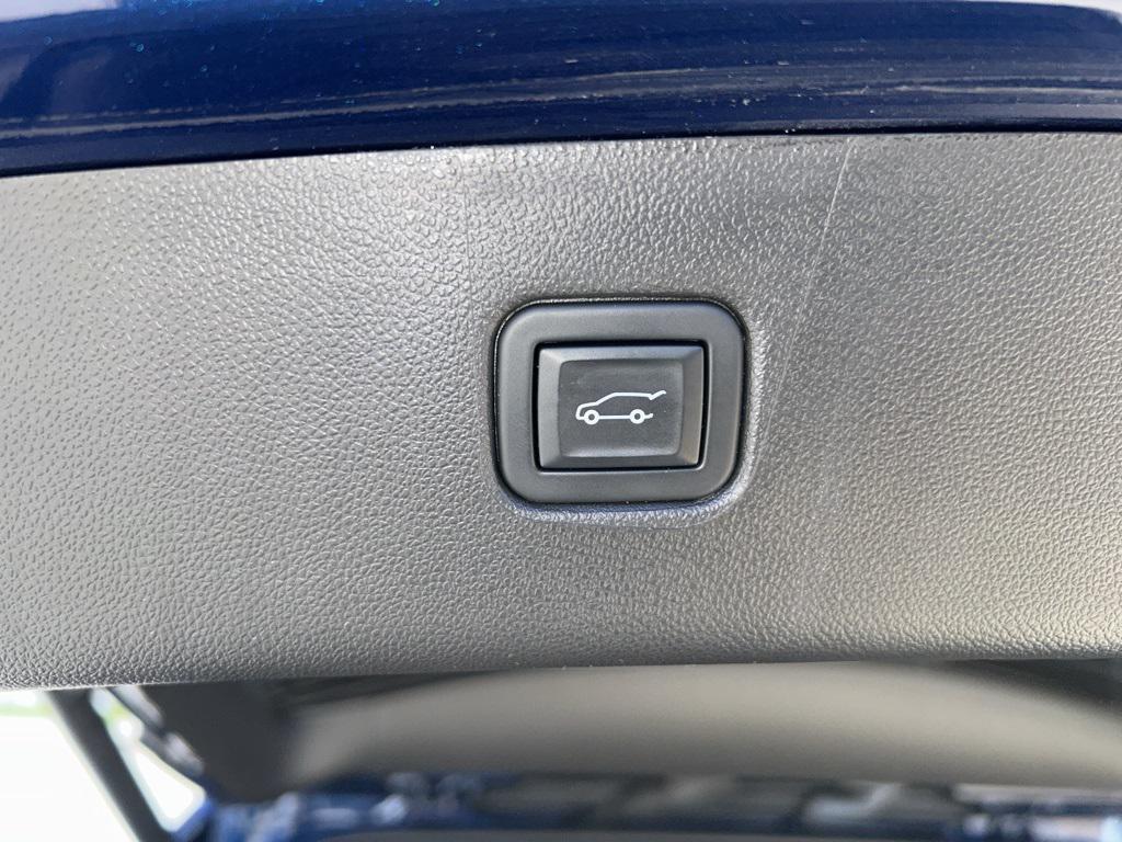 used 2022 Chevrolet Blazer car, priced at $24,999