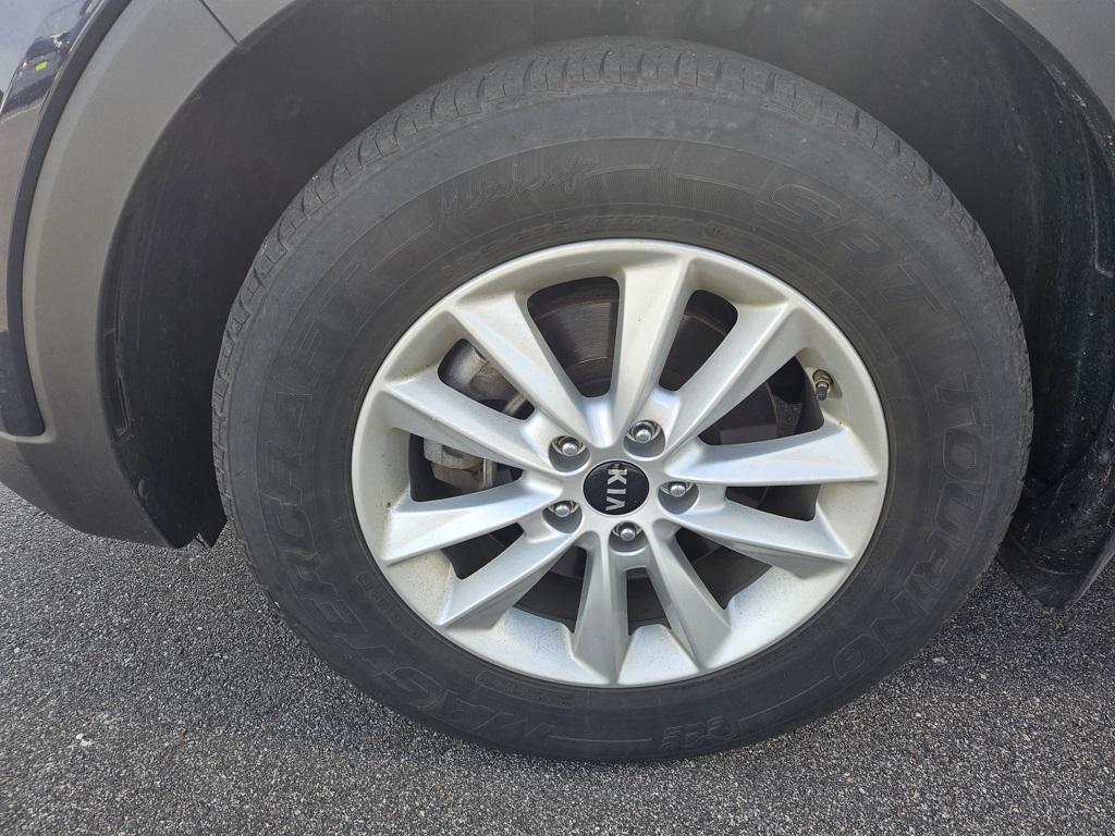 used 2019 Kia Sorento car, priced at $13,605