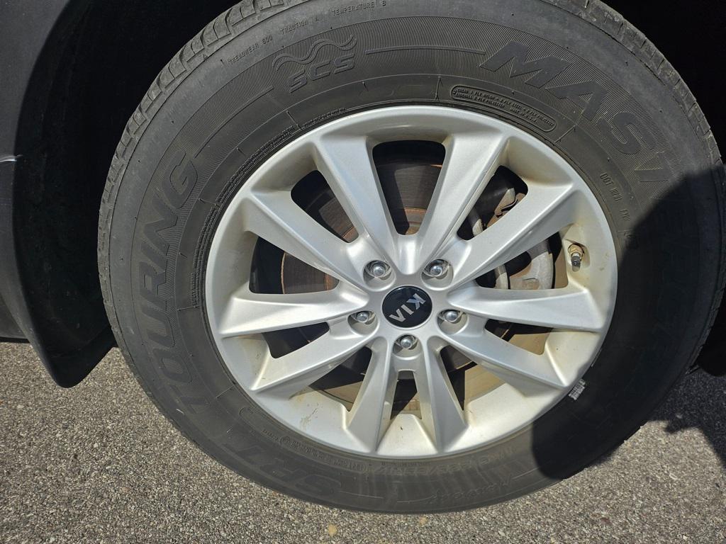 used 2019 Kia Sorento car, priced at $13,605