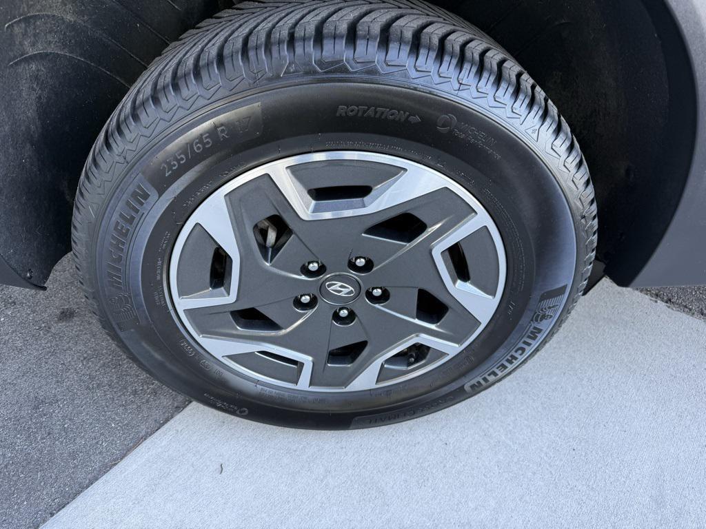 used 2023 Hyundai SANTA FE HEV car, priced at $19,999