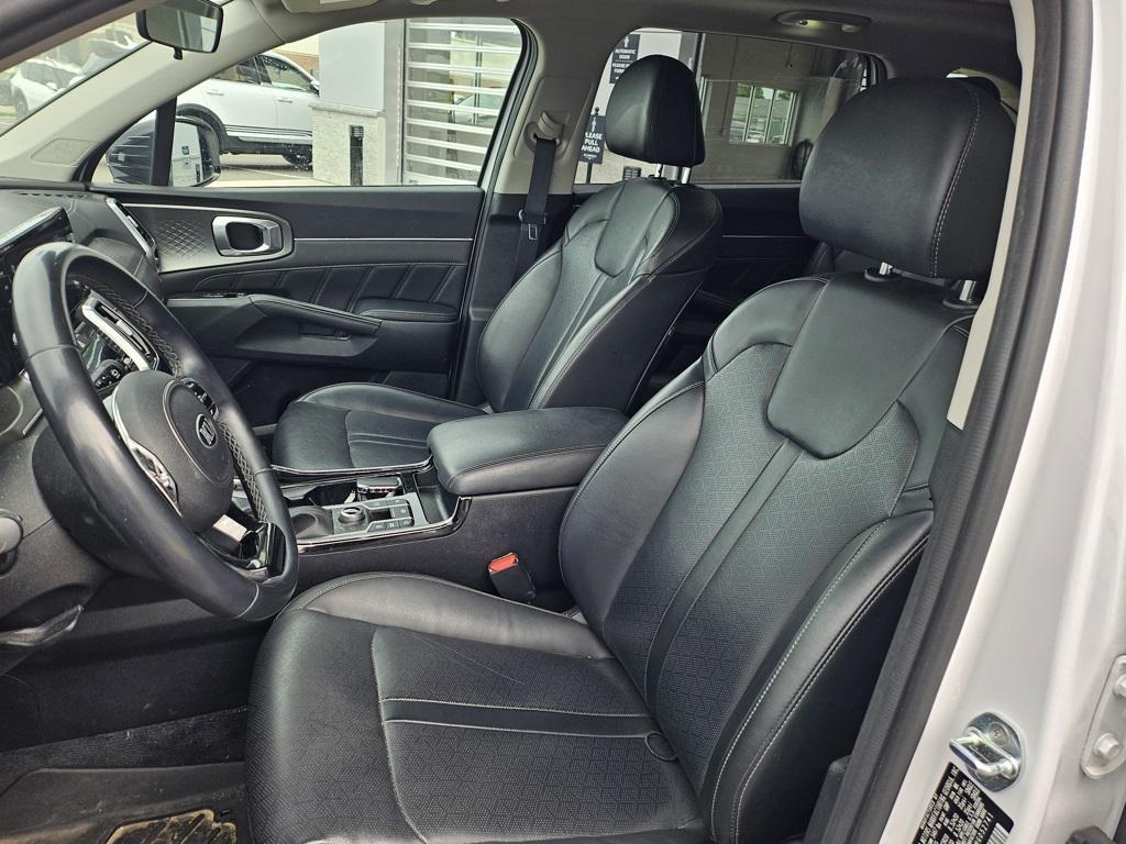 used 2021 Kia Sorento car, priced at $23,372
