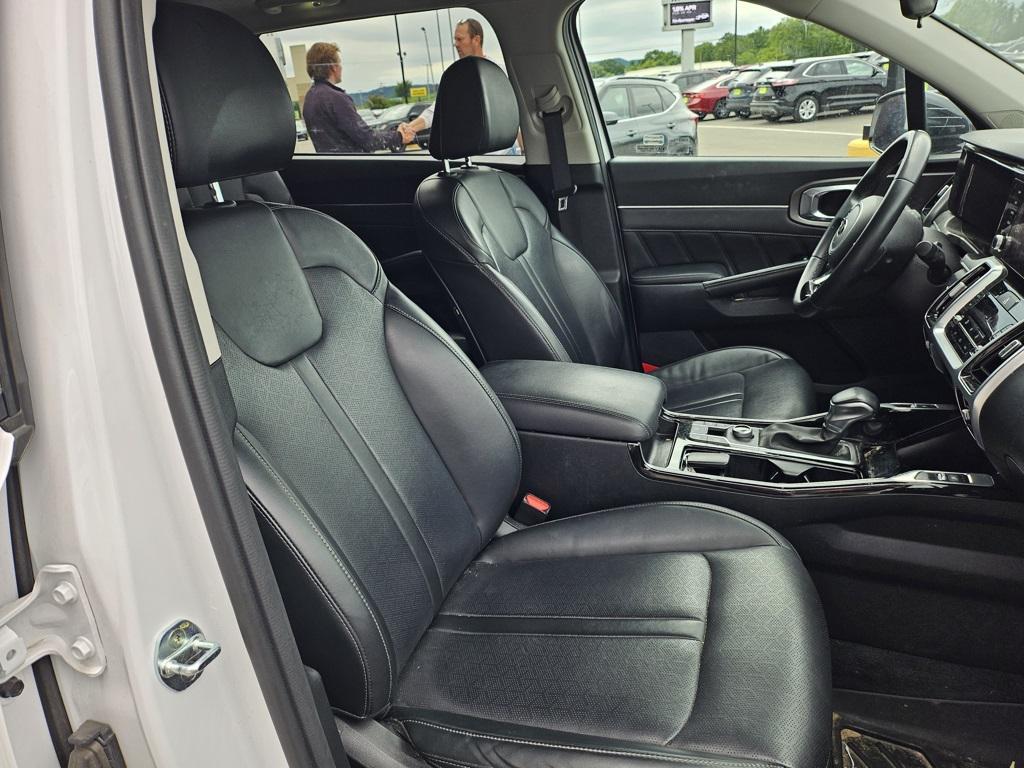 used 2021 Kia Sorento car, priced at $23,372