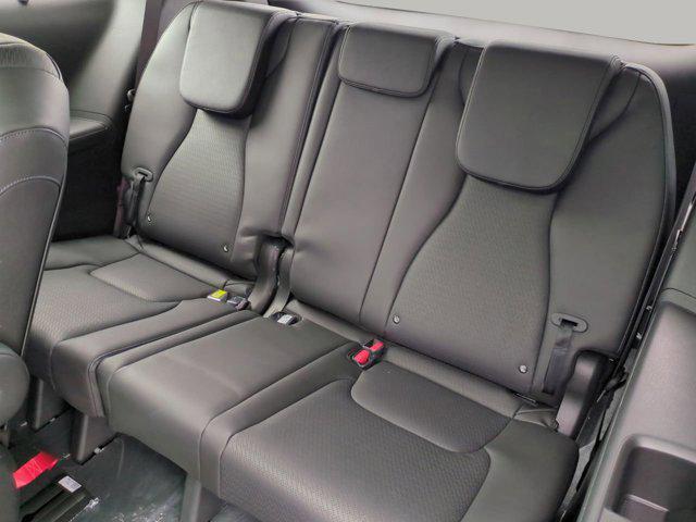 new 2025 Kia Carnival Hybrid car, priced at $53,174