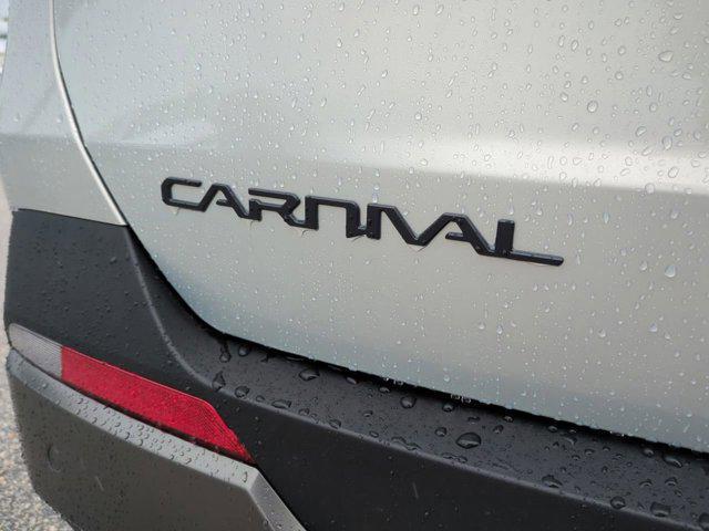new 2025 Kia Carnival Hybrid car, priced at $53,174