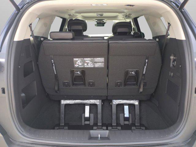 new 2025 Kia Carnival Hybrid car, priced at $53,174