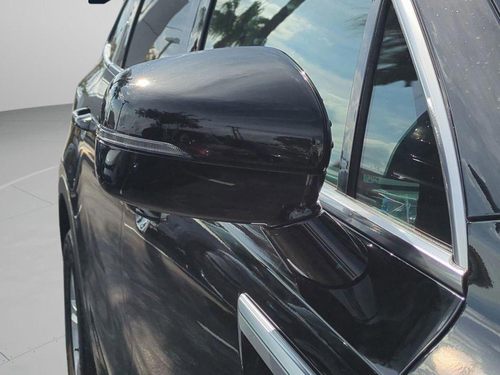 new 2026 Kia Sorento car, priced at $31,499