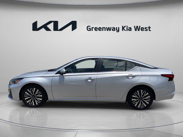 used 2023 Nissan Altima car, priced at $16,550