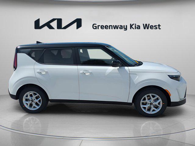 new 2025 Kia Soul car, priced at $22,088
