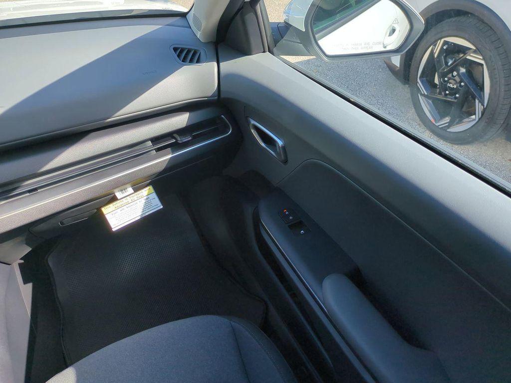 new 2025 Kia K4 car, priced at $22,262