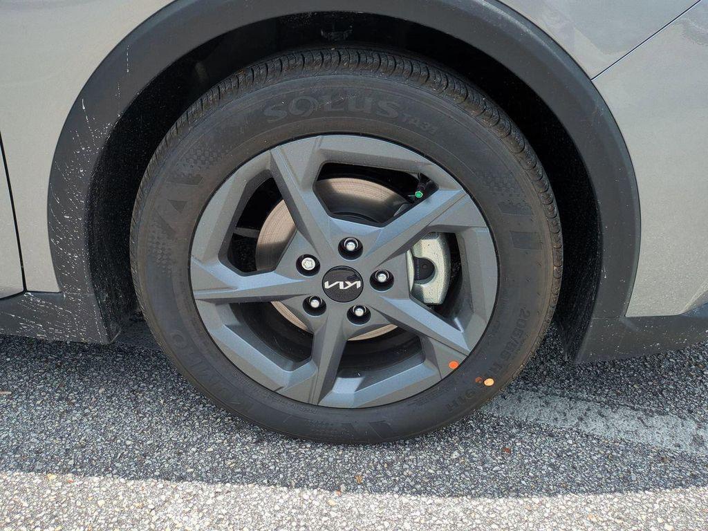 new 2025 Kia K4 car, priced at $22,669
