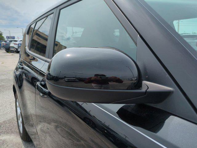 new 2025 Kia Soul car, priced at $22,345