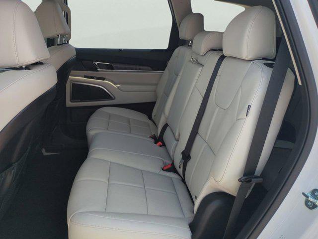 new 2025 Kia Telluride car, priced at $40,920