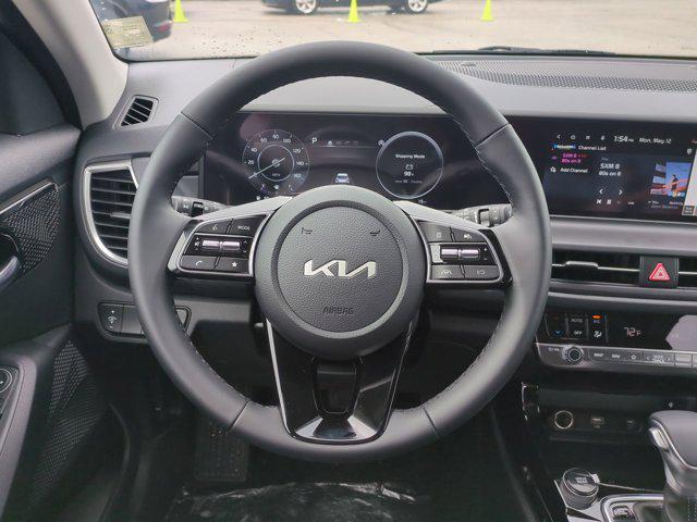 new 2025 Kia Seltos car, priced at $27,022