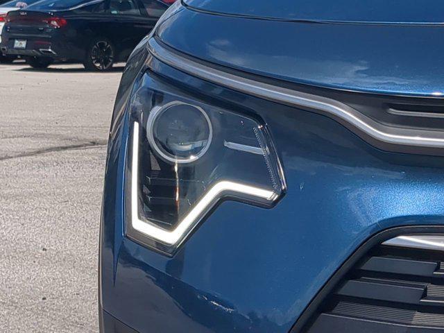 new 2025 Kia Niro car, priced at $28,224
