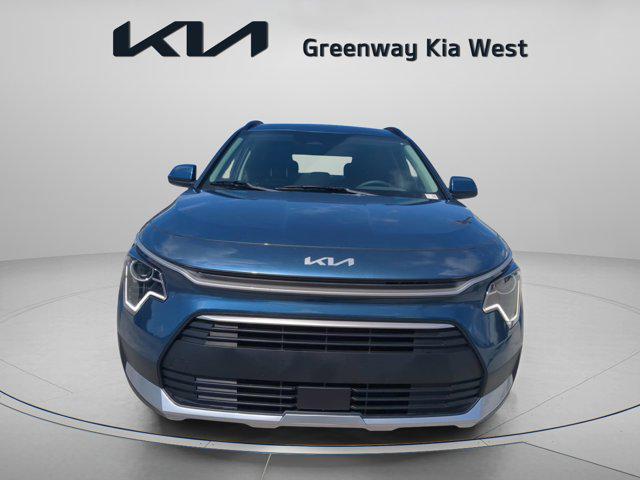 new 2025 Kia Niro car, priced at $28,224