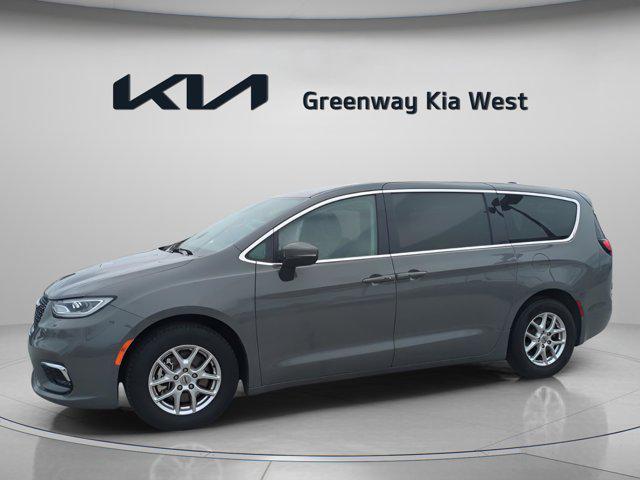 used 2023 Chrysler Pacifica car, priced at $22,895
