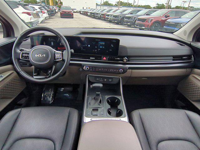 used 2025 Kia Carnival car, priced at $35,995
