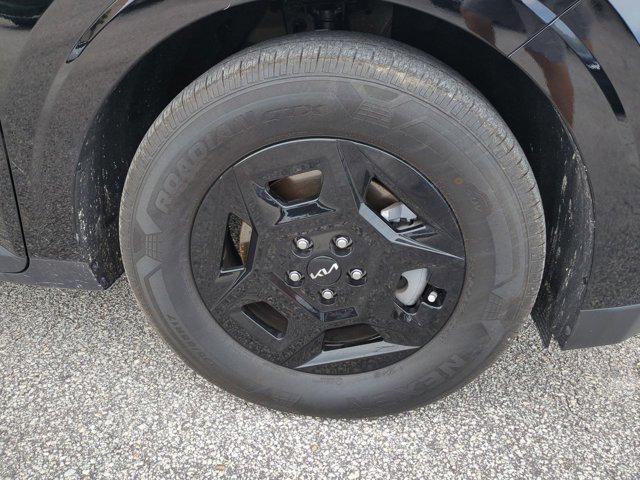 used 2025 Kia Carnival car, priced at $35,995