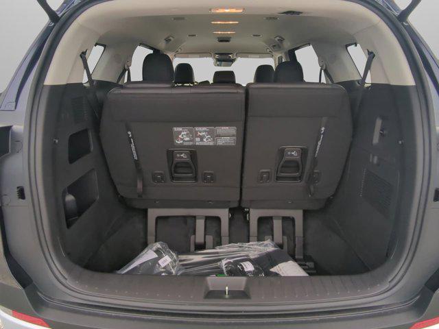 new 2026 Kia Carnival Hybrid car, priced at $41,299