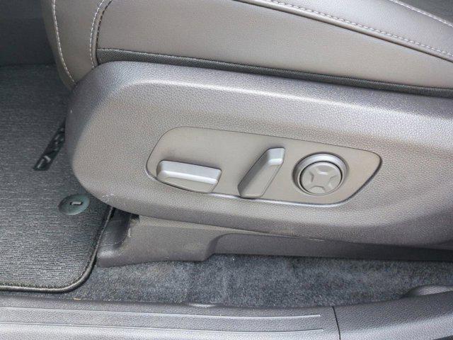 new 2025 Kia Carnival Hybrid car, priced at $46,274
