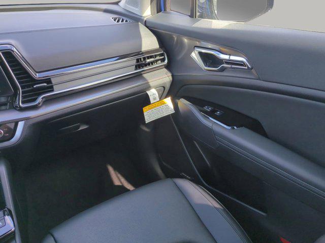 new 2025 Kia Sportage car, priced at $33,501